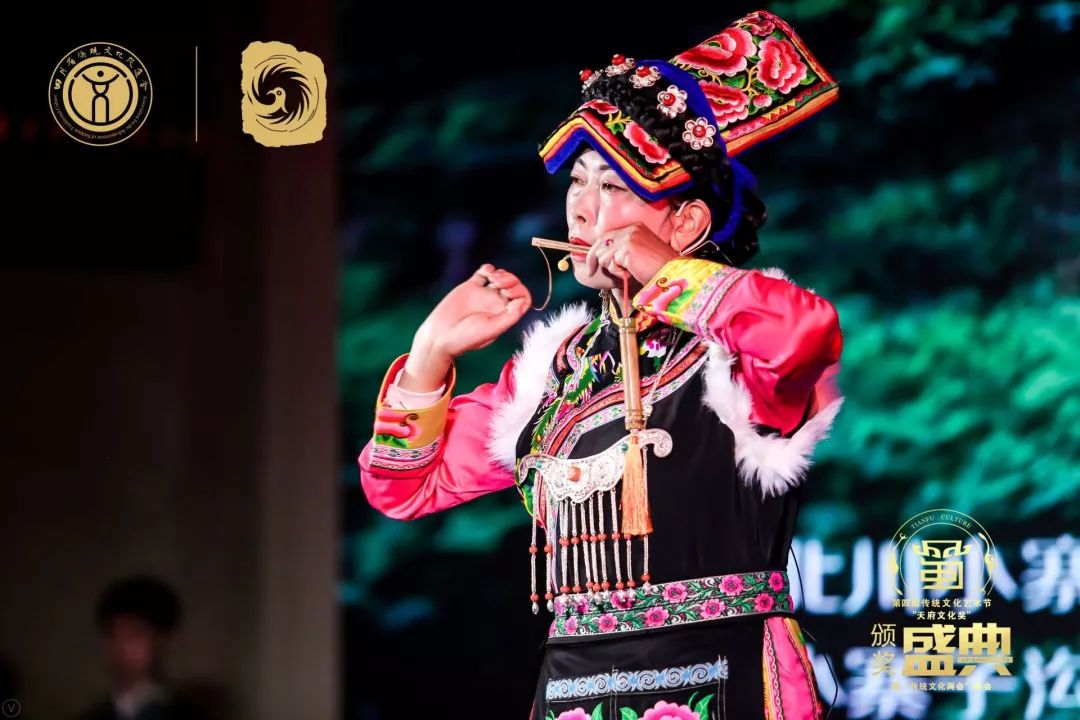 第四届四川传统文化艺术节颁奖盛典暨“两会”年会隆重举行(图48)