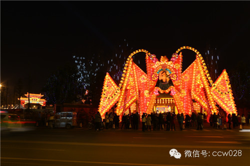 “成都大庙会”走过十年 留下诸多温暖记忆 (图1)