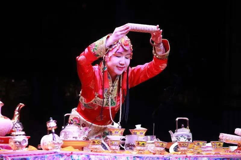 2020雅安藏茶文化旅游季暨雨城第十五届年猪文化旅游节蓉城推介会隆重举行(图5)